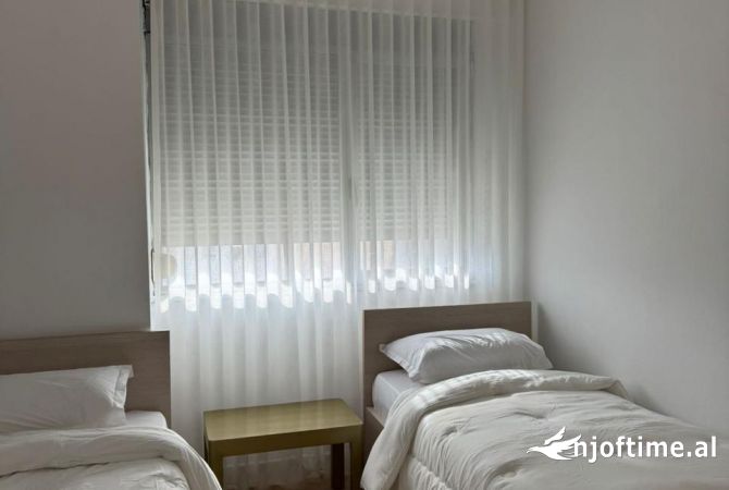 Shtepi me qera Apartament ne Tirane, 2+1, Mobilimi E mobiluar, Pagesa 600  Euro.