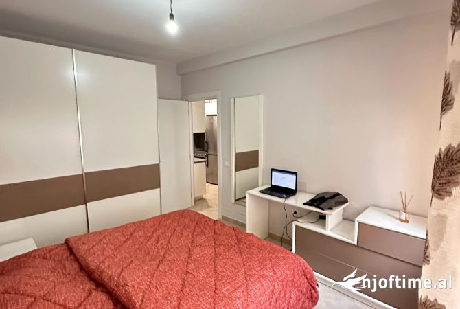 Shtepi me qera 2+1 ne Tirane - 700 Euro