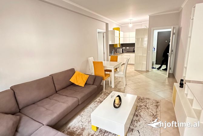 Shtepi me qera Apartament ne Tirane, 2+1, Mobilimi E mobiluar, Pagesa 700  Euro.