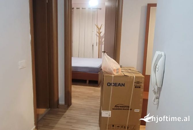 Shtepi me qera Apartament ne Tirane, 2+1, Mobilimi E mobiluar, Pagesa 57,000  Leke.
