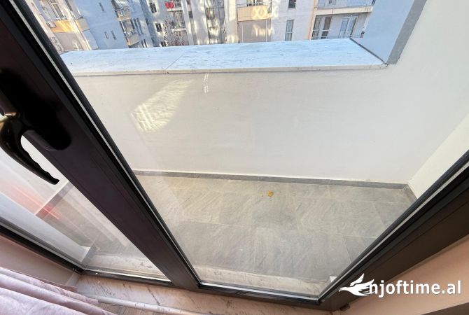 Shtepi me qera 2+1 ne Tirane - 50,000 Leke