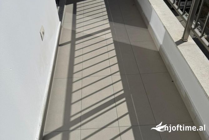 Shtepi me qera Apartament ne Tirane, 1+1, Mobilimi E mobiluar, Pagesa 550  Euro.