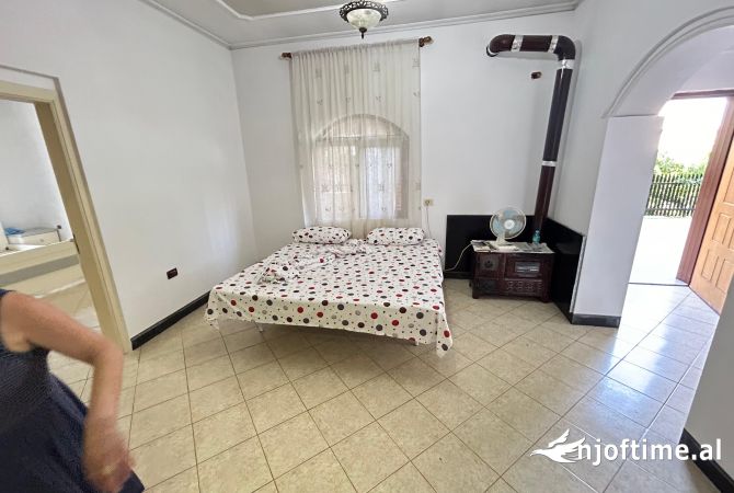 Shtepi me qera 3+1 ne Tirane - 45,000 Leke