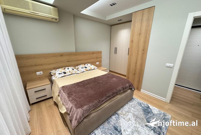 Shtepi me qera Apartament ne Tirane, 2+1, Mobilimi E mobiluar, Pagesa 700  Euro.