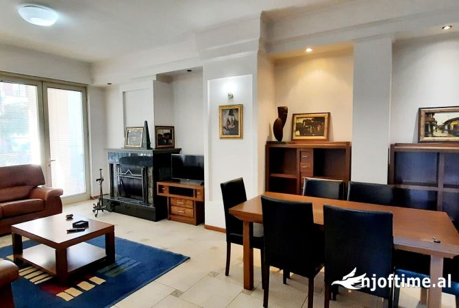Shtepi me qera 2+1 ne Tirane - 1,800 Euro
