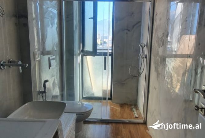 Shtepi me qera Apartament ne Tirane, 1+1, Mobilimi E mobiluar, Pagesa 550  Euro.