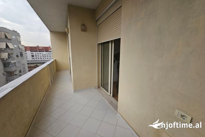 Shtepi me qera Apartament ne Tirane, 2+1, Mobilimi E mobiluar, Pagesa 55,000  Leke.