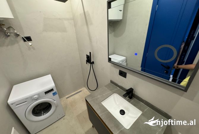 Shtepi ne shitje Apartament ne Tirane, 1+1, Mobilimi E mobiluar, Pagesa 131,000  Euro.