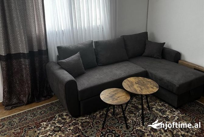 Shtepi me qera 2+1 ne Tirane - 40,000 Leke
