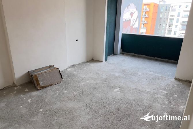 Shtepi ne shitje Apartament ne Tirane, 2+1, Mobilimi Bosh, pa mobiluar, Pagesa 160,000  Euro.
