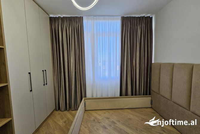 Shtepi ne shitje Apartament ne Tirane, 1+1, Mobilimi E mobiluar, Pagesa 135,000  Euro.