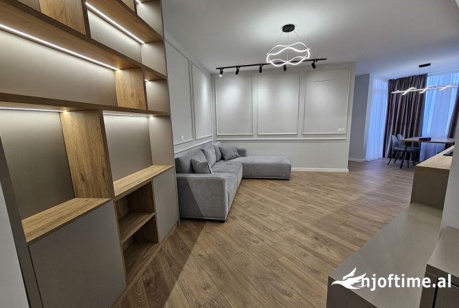 Shtepi ne shitje Apartament ne Tirane, 1+1, Mobilimi E mobiluar, Pagesa 135,000  Euro.
