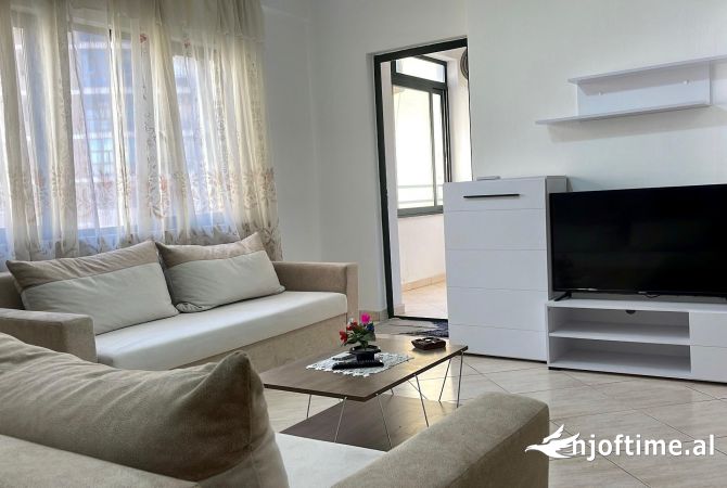 Shtepi ne shitje Apartament ne Tirane, 2+1, Mobilimi E mobiluar, Pagesa 208,800  Euro.