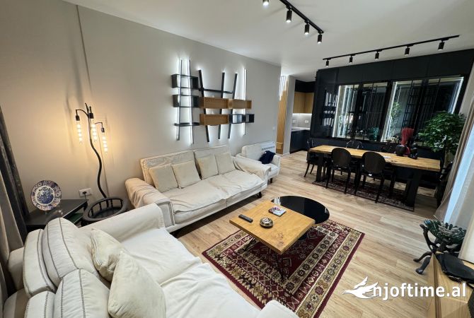 Shtepi me qera Apartament ne Tirane, 2+1, Mobilimi E mobiluar, Pagesa 1,000  Euro.