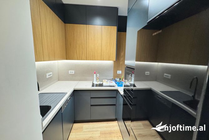 Shtepi me qera Apartament ne Tirane, 2+1, Mobilimi E mobiluar, Pagesa 1,000  Euro.