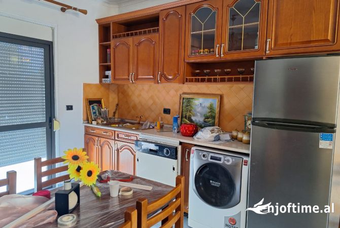 Shtepi me qera 2+1 ne Tirane - 45,000 Leke