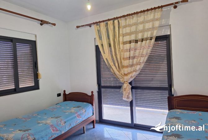 Shtepi me qera Apartament ne Tirane, 2+1, Mobilimi E mobiluar, Pagesa 45,000  Leke.