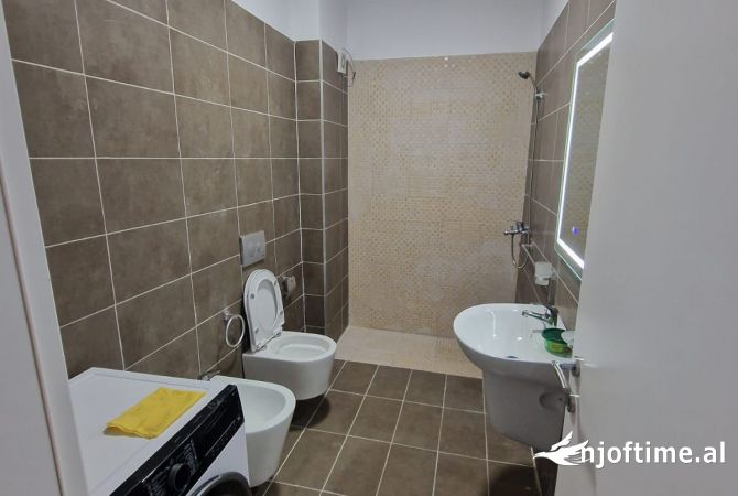 Shtepi me qera 1+1 ne Tirane - 50,000 Leke