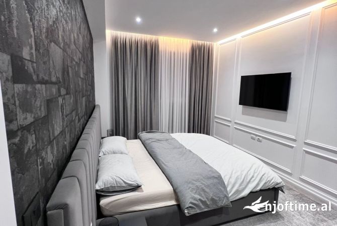 Shtepi me qera Apartament ne Tirane, 3+1, Mobilimi E mobiluar, Pagesa 1,700  Euro.