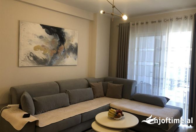 Shtepi ne shitje Apartament ne Tirane, 2+1, Mobilimi E mobiluar, Pagesa 115,000  Euro.