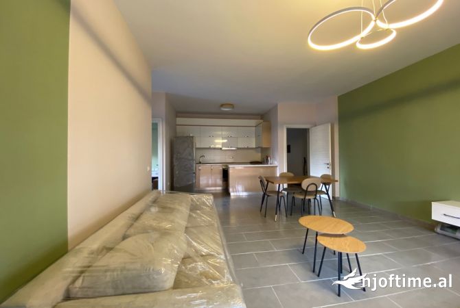 Shtepi me qera Apartament ne Tirane, 2+1, Mobilimi E mobiluar, Pagesa 700  Euro.