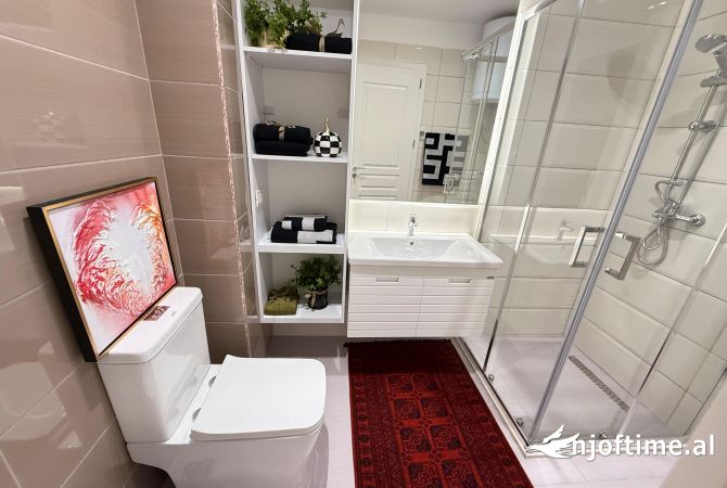 Shtepi ne shitje Apartament ne Tirane, 1+1, Mobilimi E mobiluar, Pagesa 176,000  Euro.