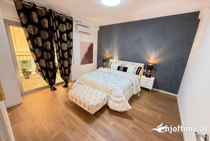 Shtepi ne shitje Apartament ne Tirane, 1+1, Mobilimi E mobiluar, Pagesa 176,000  Euro.