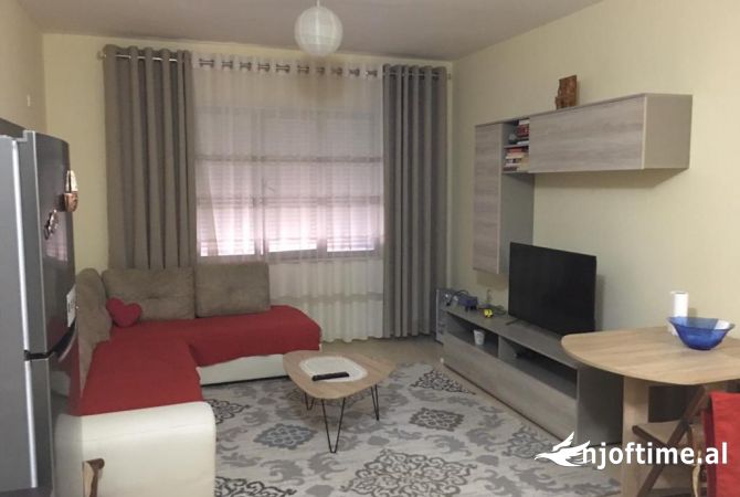 Shtepi me qera Apartament ne Tirane, 1+1, Mobilimi E mobiluar, Pagesa 35,000  Leke.