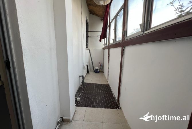 Shtepi me qera Apartament ne Tirane, 1+1, Mobilimi E mobiluar, Pagesa 35,000  Leke.