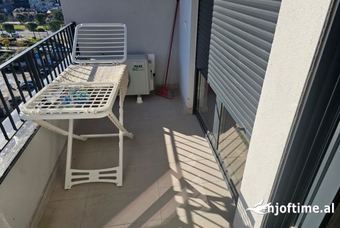 Shtepi me qera 1+1 ne Tirane - 65,000 Leke