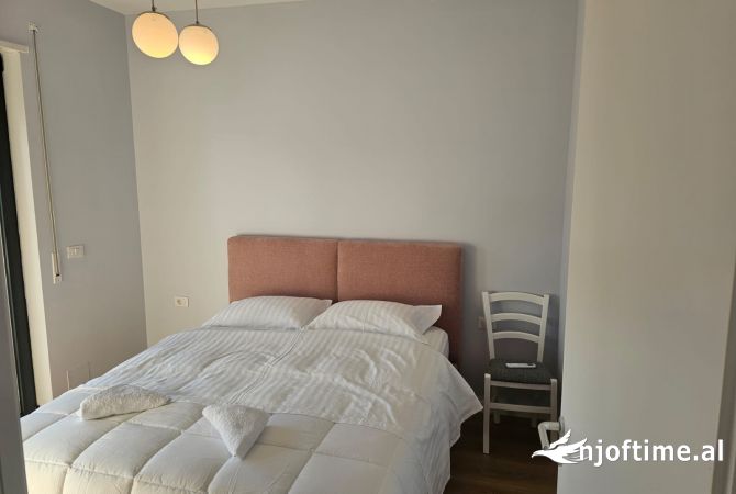 Shtepi me qera 1+1 ne Tirane - 65,000 Leke