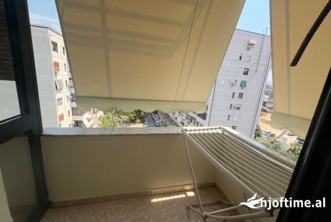 Shtepi me qera Apartament ne Tirane, 1+1, Mobilimi E mobiluar, Pagesa 500  Euro.