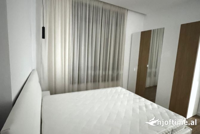 Shtepi me qera Apartament ne Tirane, 2+1, Mobilimi E mobiluar, Pagesa 60,000  Leke.