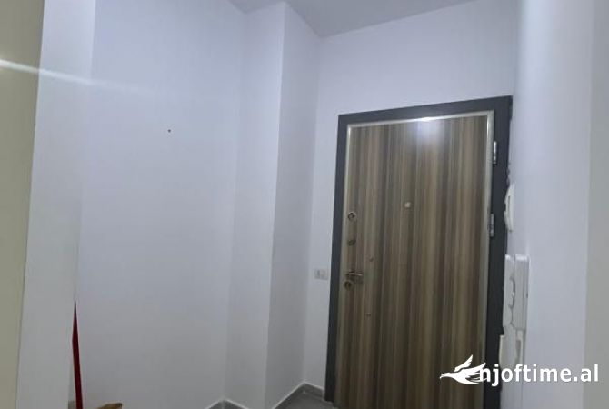 Shtepi me qera Apartament ne Tirane, 1+1, Mobilimi E mobiluar, Pagesa 500  Euro.