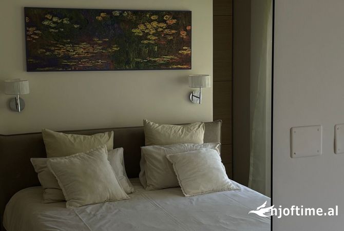 Shtepi ne shitje Apartament ne Tirane, 2+1, Mobilimi E mobiluar, Pagesa 370,000  Euro.