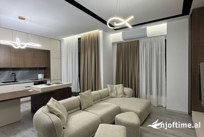 Shtepi me qera Apartament ne Tirane, 2+1, Mobilimi E mobiluar, Pagesa 850  Euro.