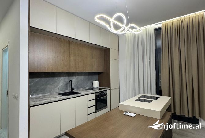 Shtepi me qera Apartament ne Tirane, 2+1, Mobilimi E mobiluar, Pagesa 850  Euro.