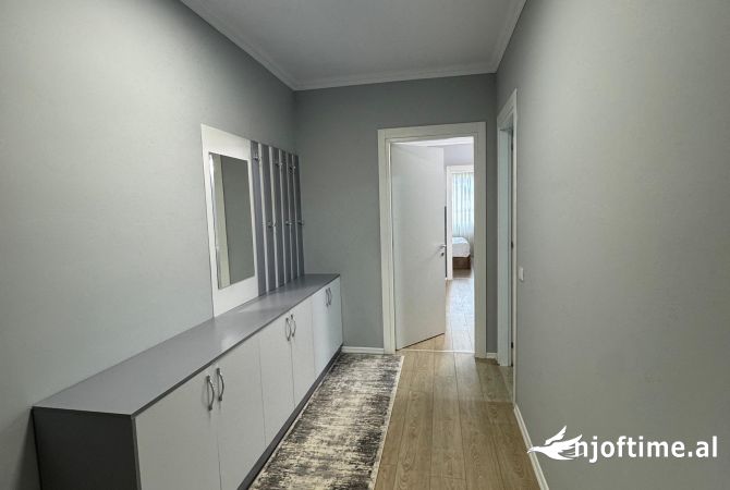 Shtepi me qera Apartament ne Tirane, 1+1, Mobilimi E mobiluar, Pagesa 400  Euro.