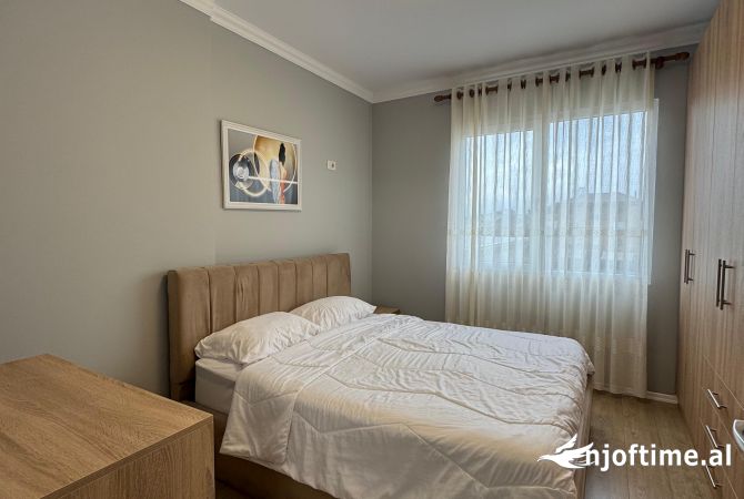 Shtepi me qera Apartament ne Tirane, 1+1, Mobilimi E mobiluar, Pagesa 400  Euro.
