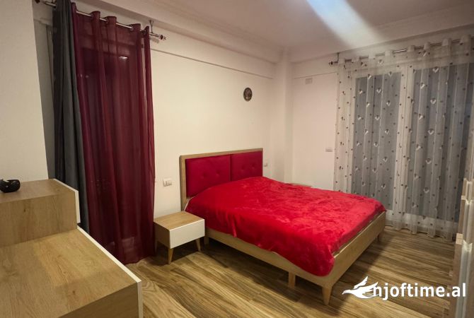 Shtepi me qera Apartament ne Tirane, 2+1, Mobilimi E mobiluar, Pagesa 600  Euro.