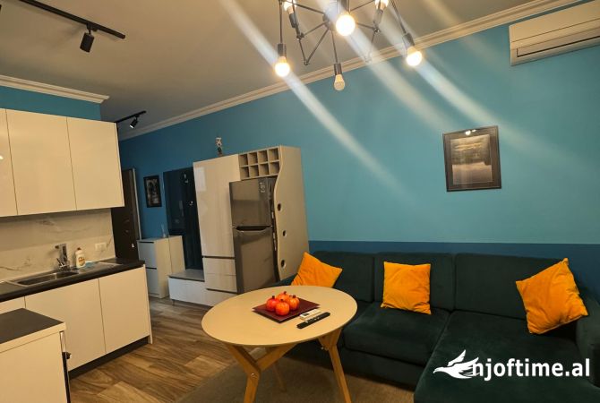 Shtepi me qera Apartament ne Tirane, 2+1, Mobilimi E mobiluar, Pagesa 600  Euro.