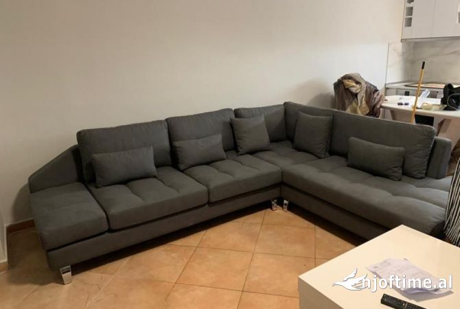 Shtepi me qera Apartament ne Tirane, 2+1, Mobilimi E mobiluar, Pagesa 480  Euro.