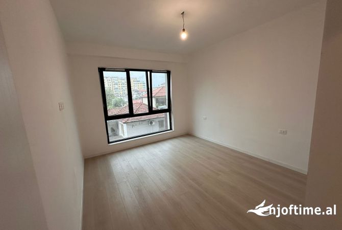 Qera ambient per Zyre 2+1+2📍Myslym Shyri Cmimi:700 Euro