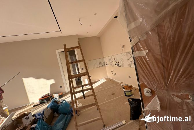 Shtepi me qera Apartament ne Tirane, 2+1, Mobilimi Pjeserisht e mobiluar, Pagesa 1,400  Euro.