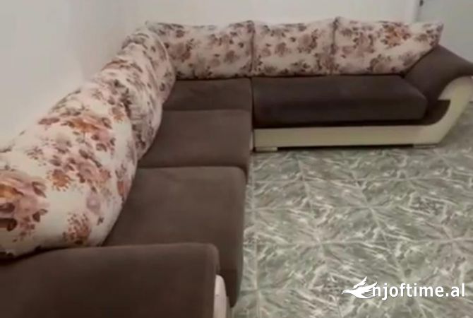 Shtepi me qera Apartament ne Tirane, 2+1, Mobilimi E mobiluar, Pagesa 55,000  Leke.