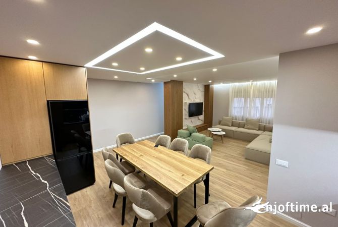 Shtepi ne shitje Apartament ne Tirane, 2+1, Mobilimi E mobiluar, Pagesa 340,000  Euro.