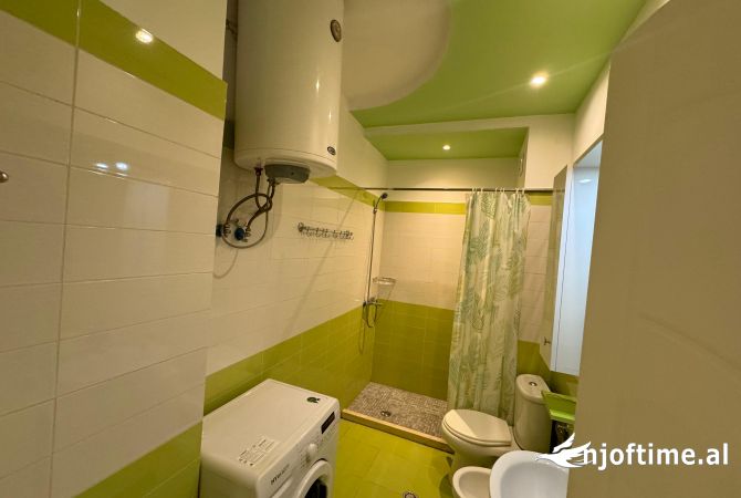 Shtepi me qera Apartament ne Tirane, 2+1, Mobilimi E mobiluar, Pagesa 50,000  Leke.