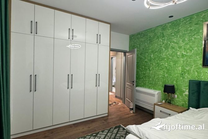 Shtepi me qera 2+1 ne Tirane - 800 Euro