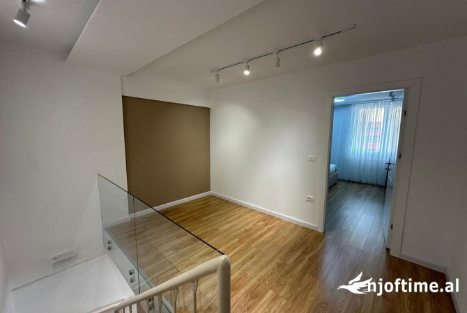 Shtepi me qera 2+1 ne Tirane - 1,200 Euro