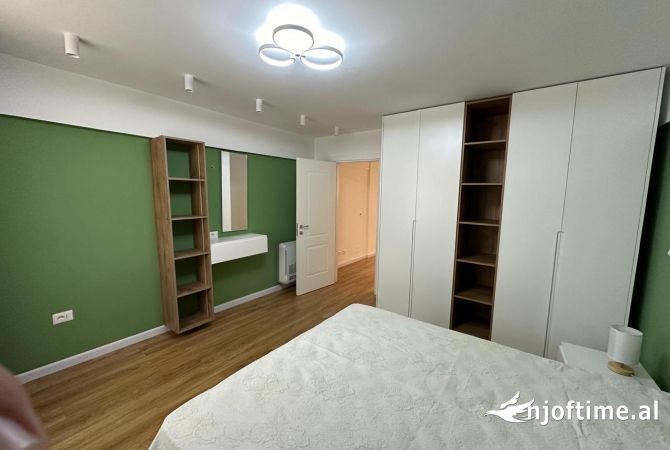 Shtepi me qera Apartament ne Tirane, 2+1, Mobilimi E mobiluar, Pagesa 1,200  Euro.